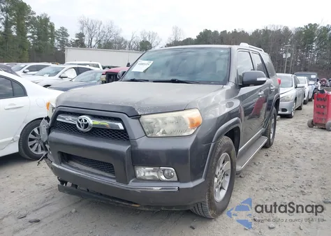 2010 Toyota 4Runner Sr5 V6 z USA, uszkodzony, nr VIN JTEZU5JR9A5013867